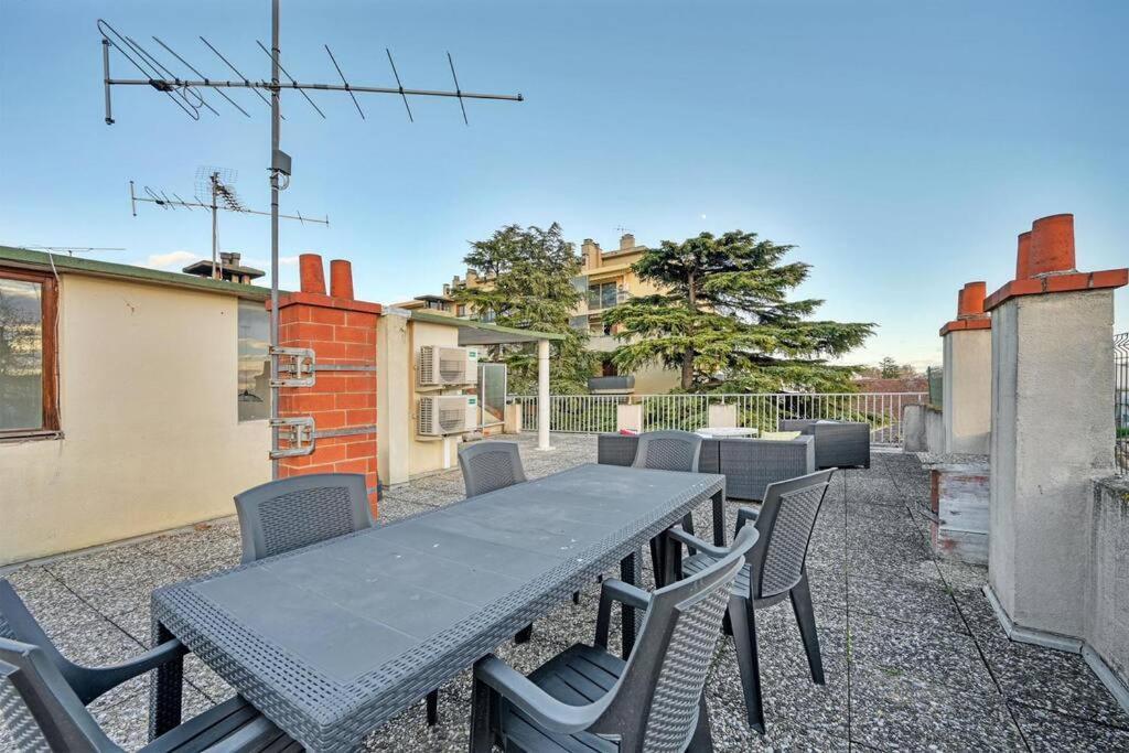 The Rooftop - Ac Clim - Wi-Fi - Parking Gratuit Dans La Rue Avignon Eksteriør bilde